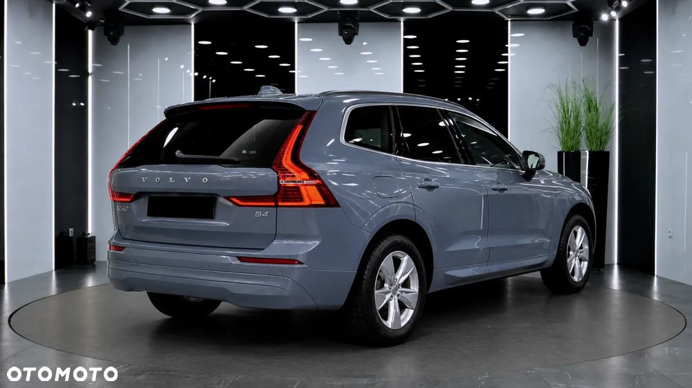 Volvo XC 60 B4 B Momentum Pro - 5