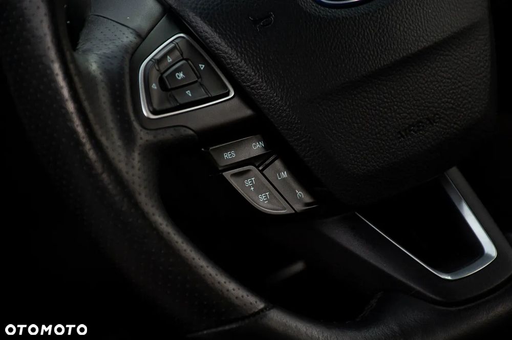 Ford Focus 1.5 EcoBoost ST-Line - 39