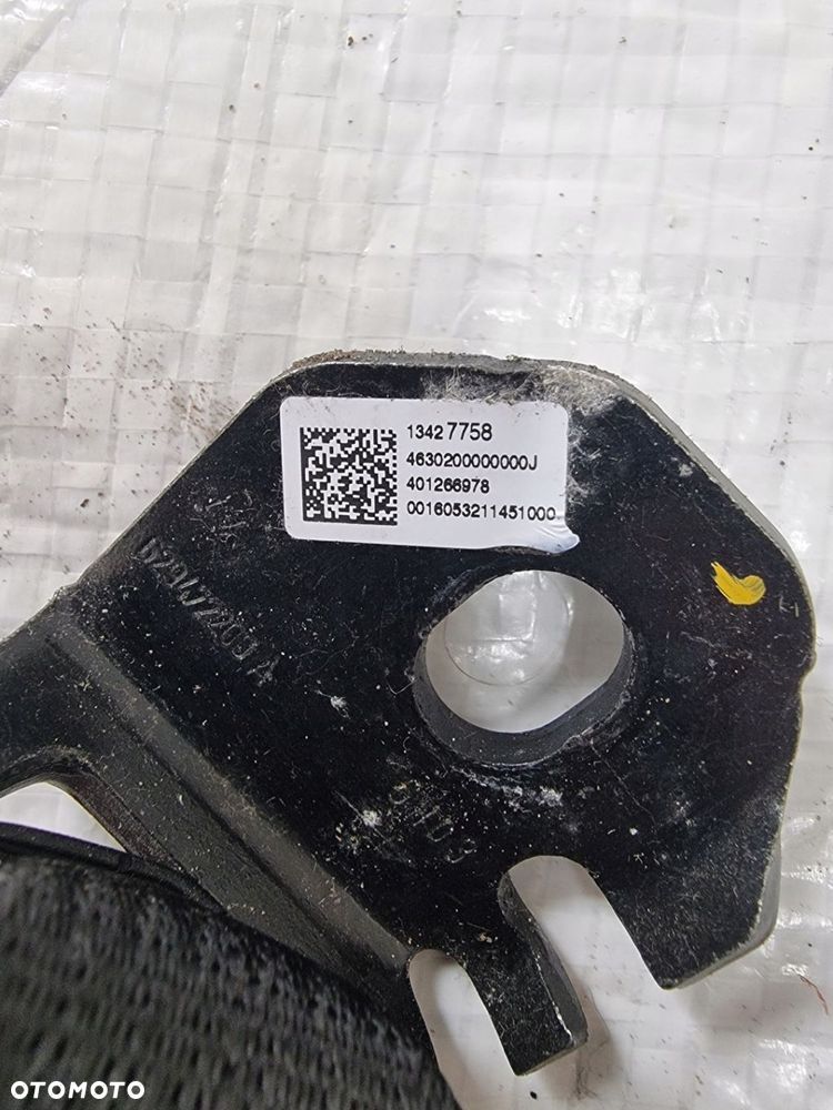 OPEL CORSA E WPINKA ZAPINKA PASA TYŁ ŚRODKOWY ŚRODEK 13427737 13427758 - 4