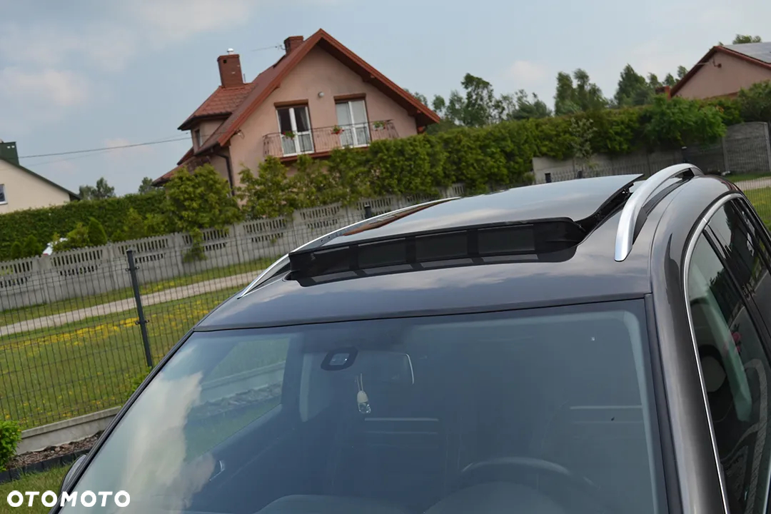 Volkswagen Tiguan - 34