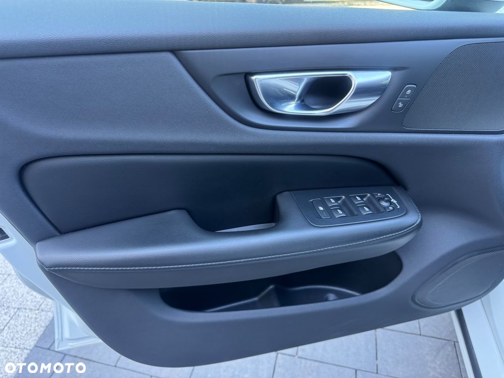 Volvo V60 B3 B Momentum Core - 5