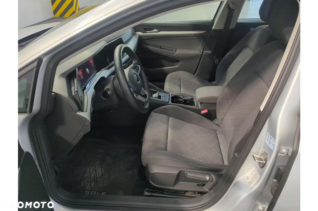 Volkswagen Golf - 5