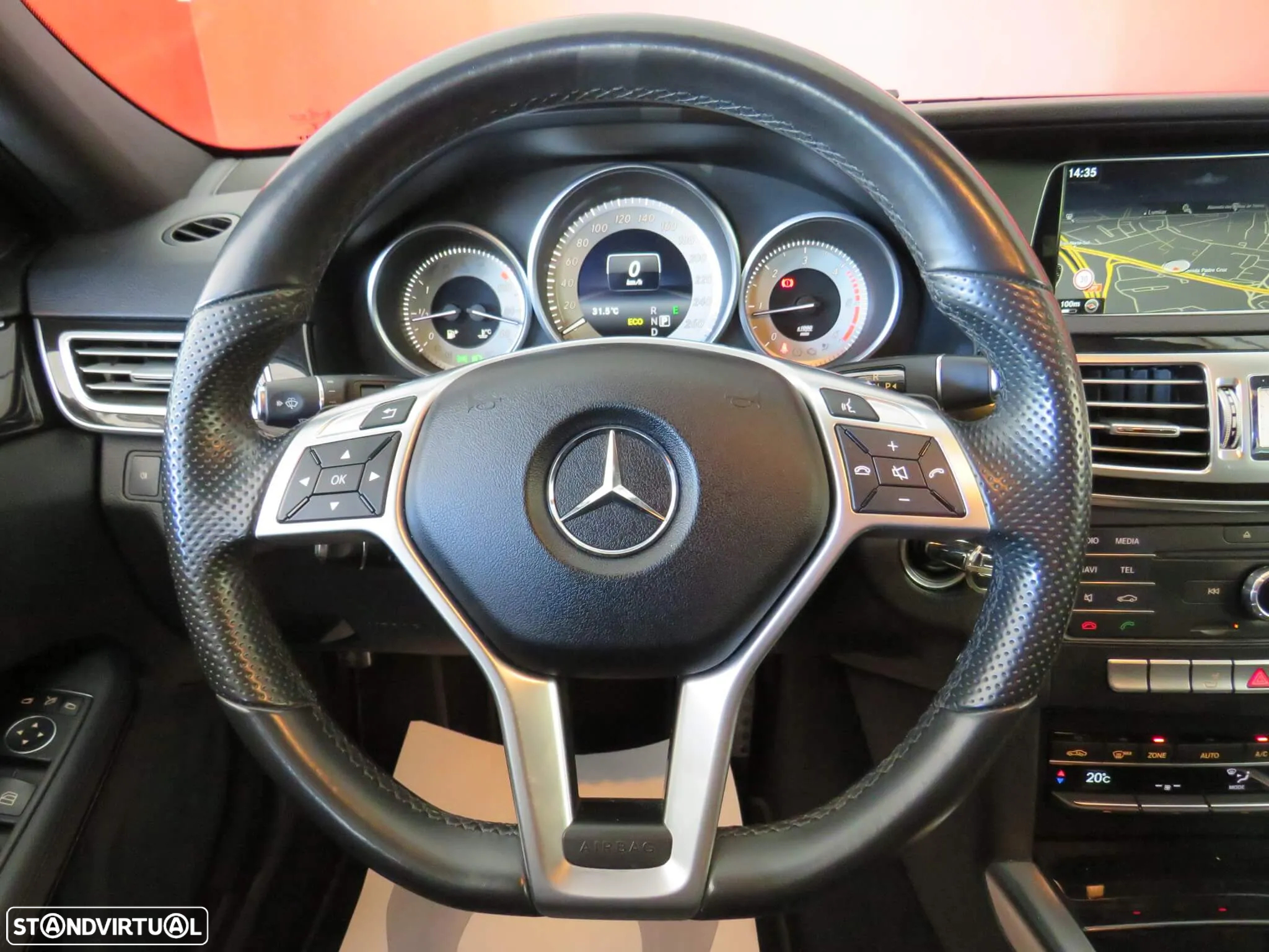 Mercedes-Benz E 250 BlueTEC Avantgarde Auto. - 16
