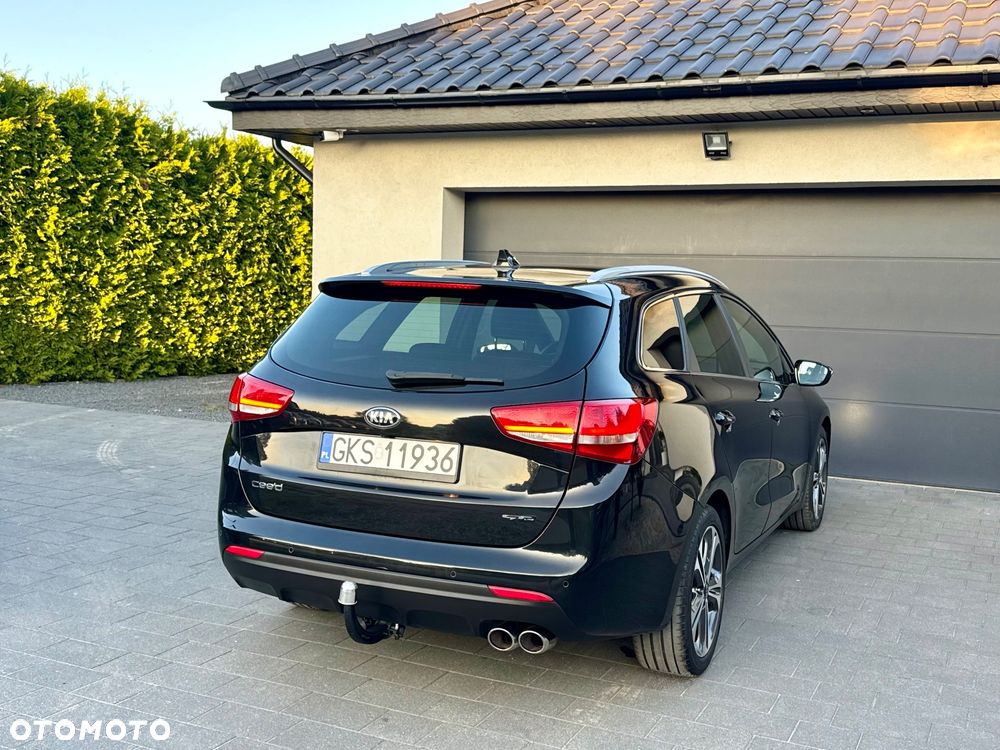Kia Ceed 1.6 CRDi 136 ISG GT Line - 6
