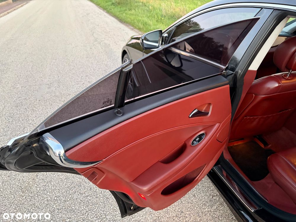 Mercedes-Benz CLS - 26