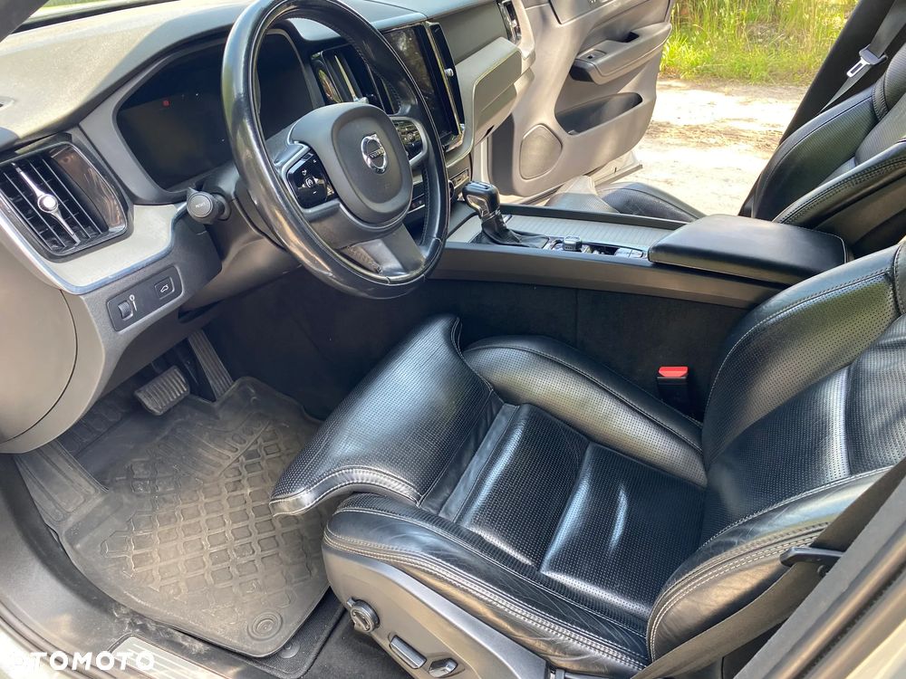 Volvo XC 60 D5 AWD Inscription - 9