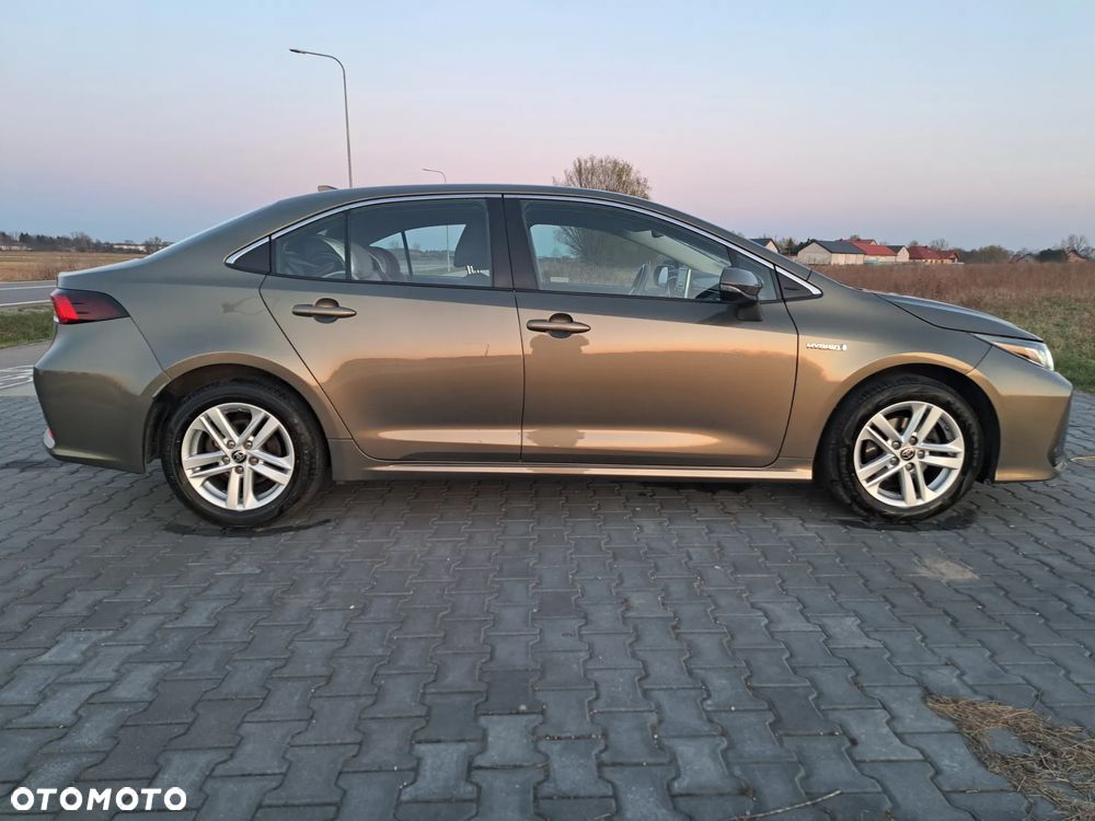 Toyota Corolla - 4