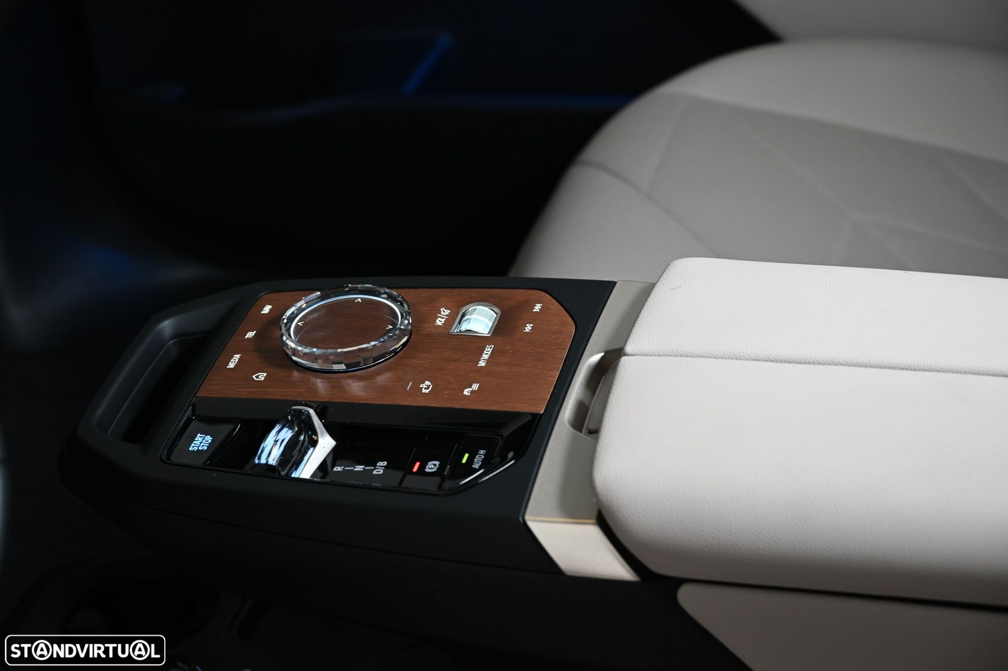 BMW iX xDrive 40 - 18