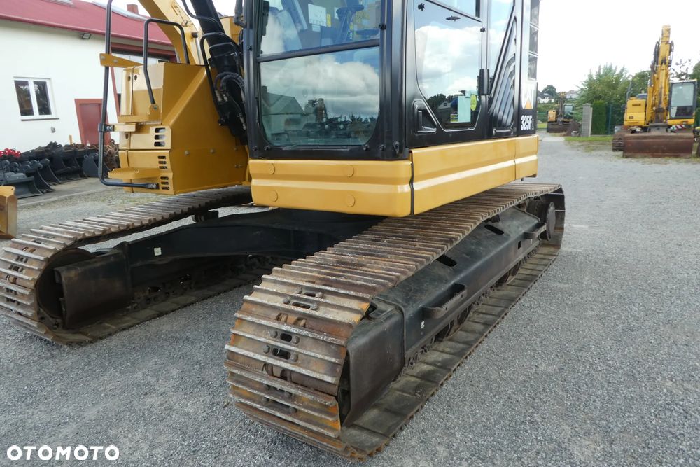 Caterpillar 325FL - 13