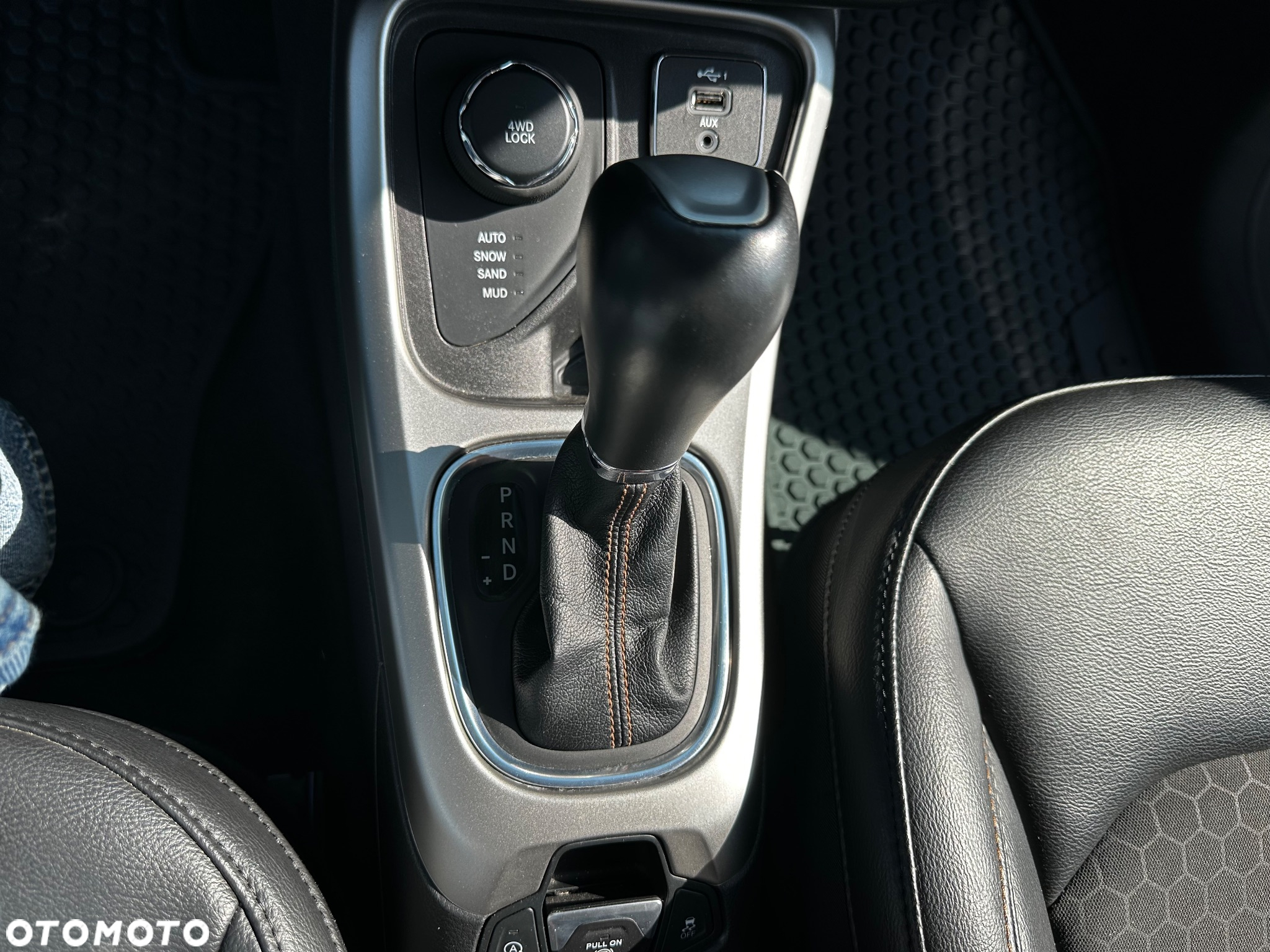 Jeep Compass - 15