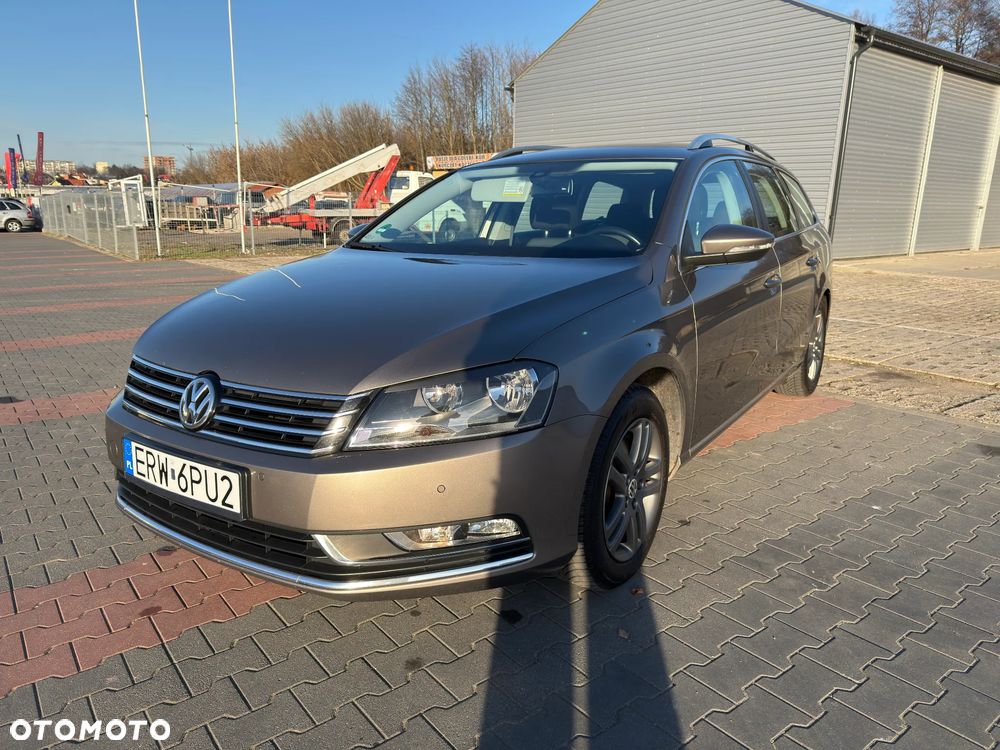 Volkswagen Passat 1.6 TDI Comfortline - 12