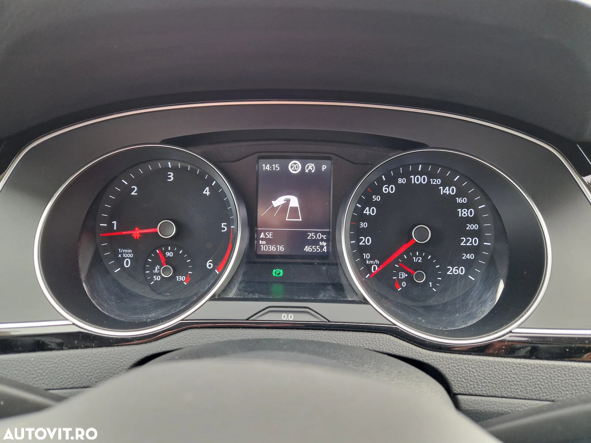 Volkswagen Passat 2.0 TDI DSG Comfortline - 6