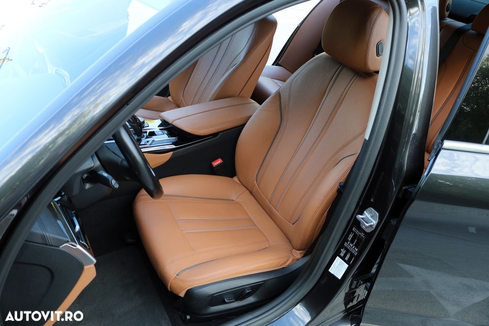 BMW Seria 5 530i Aut. Luxury Line - 7