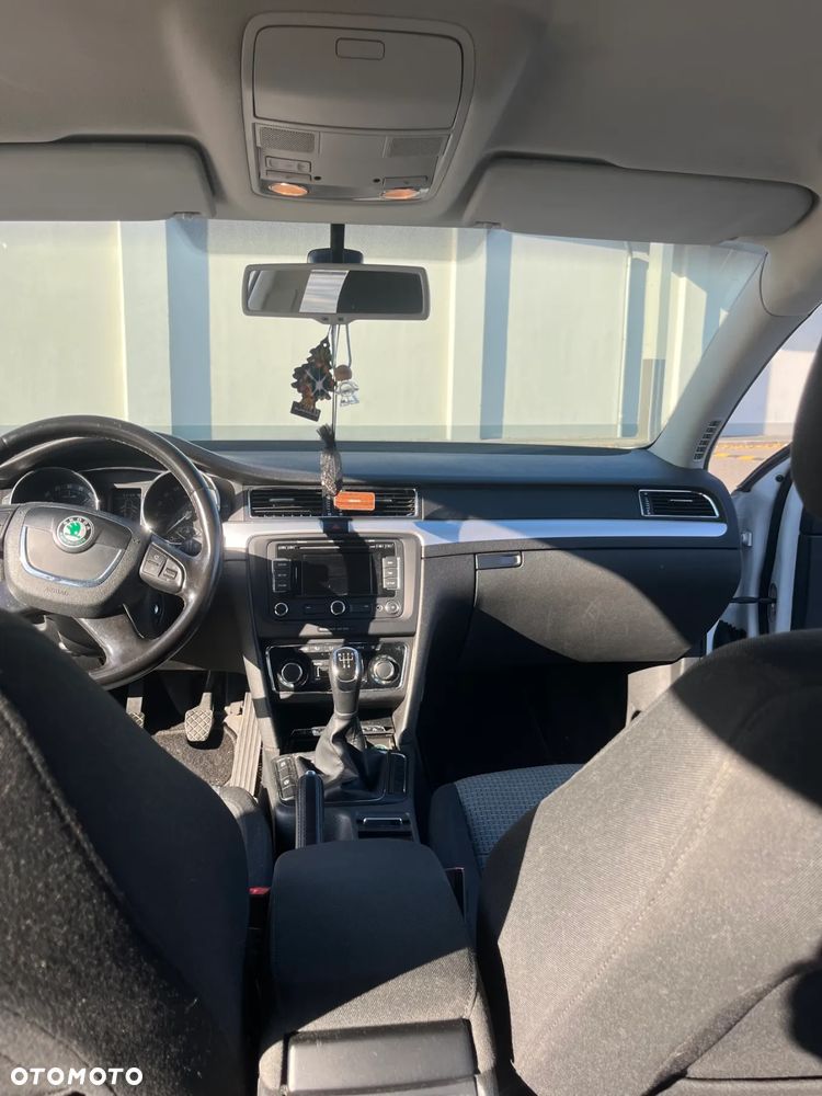 Skoda Superb 1.6 TDI Active - 14