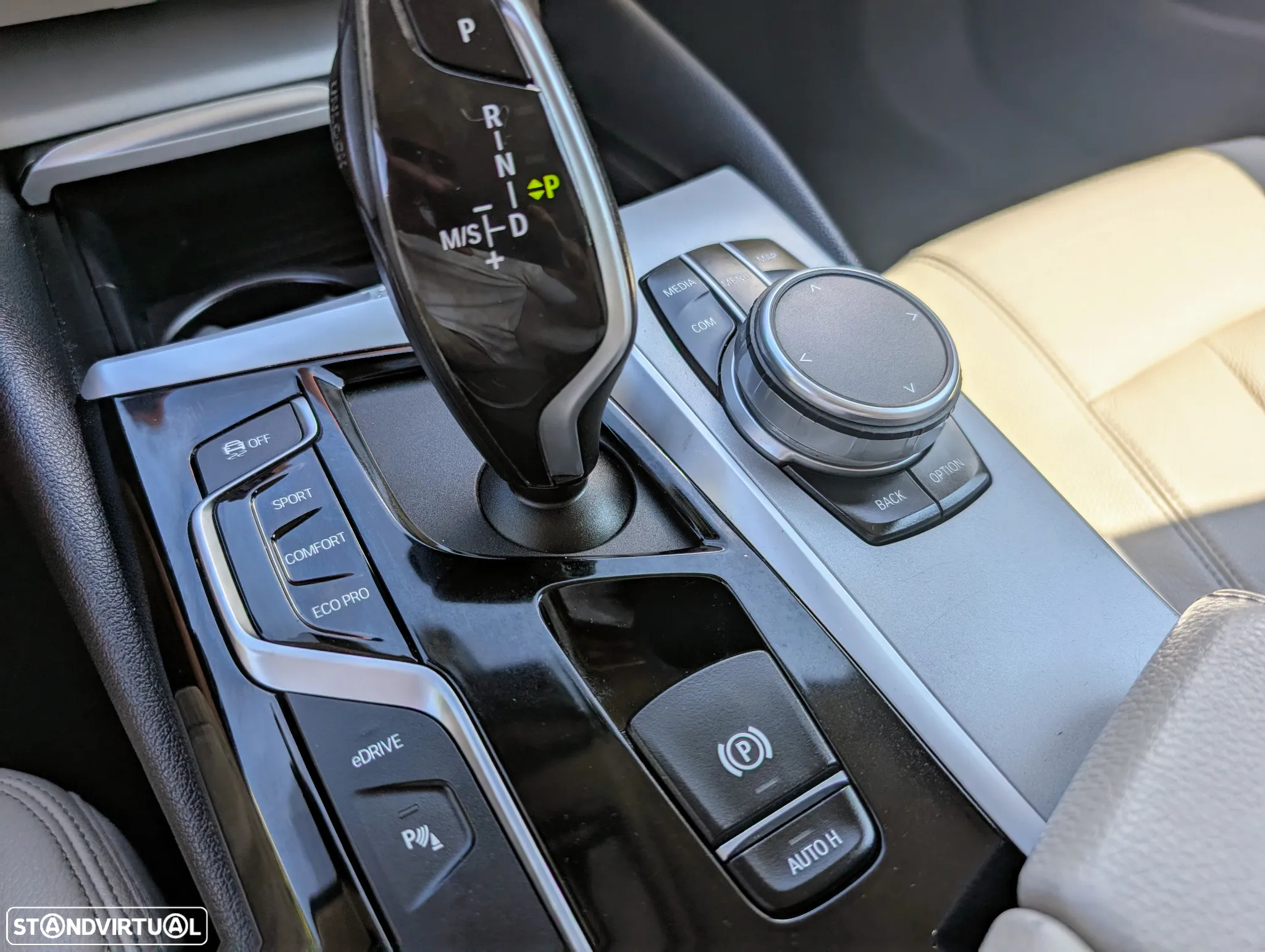 BMW 530 e iPerformance Line Luxury - 11