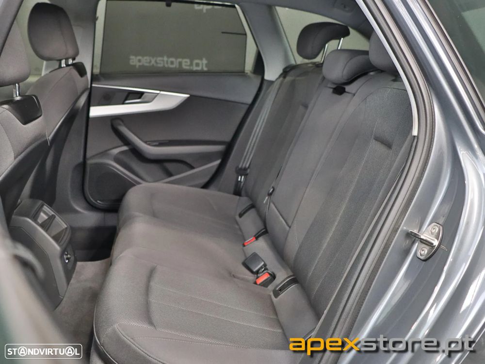 Audi A4 Avant 2.0 TDI Advance S tronic - 7