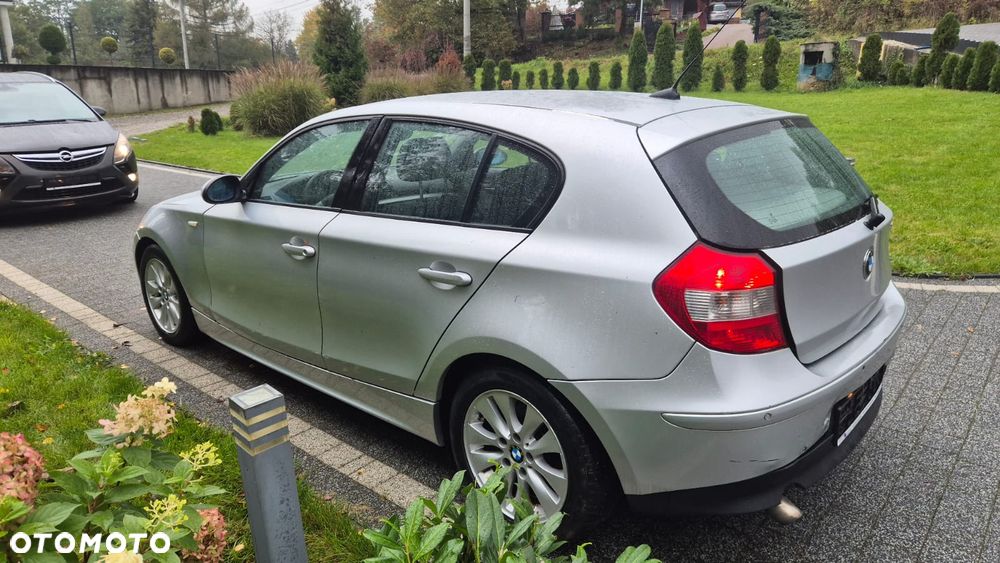 BMW 118D 2006 photo 4