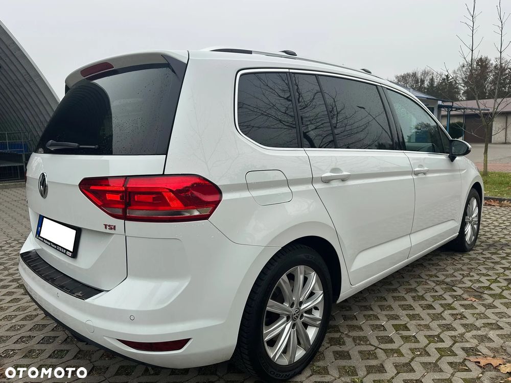 Volkswagen Touran - 4