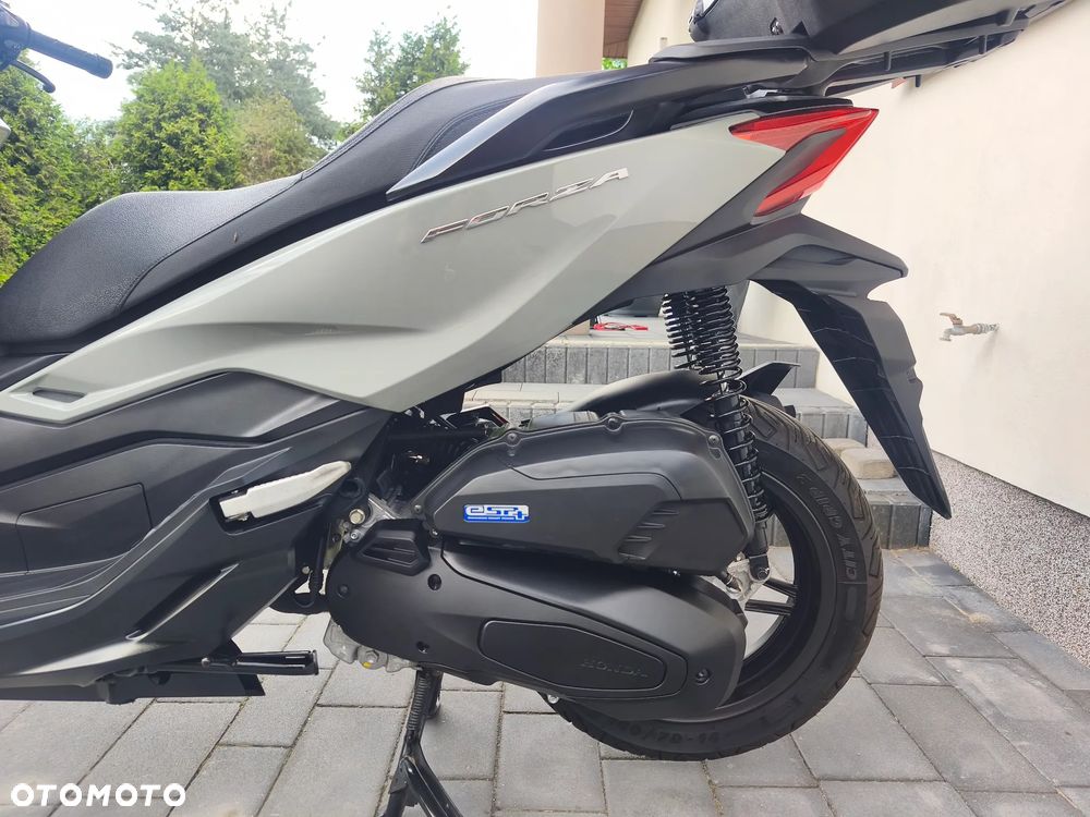 Honda NSS - 19