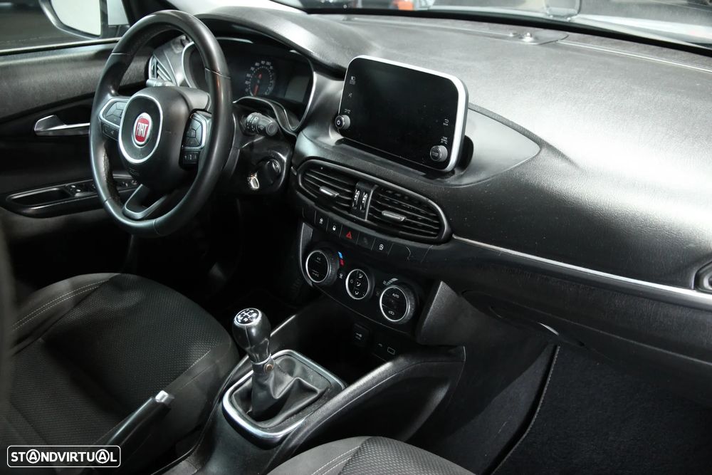 Fiat Tipo Station Wagon 1.0 GSE T3 Garmin - 5
