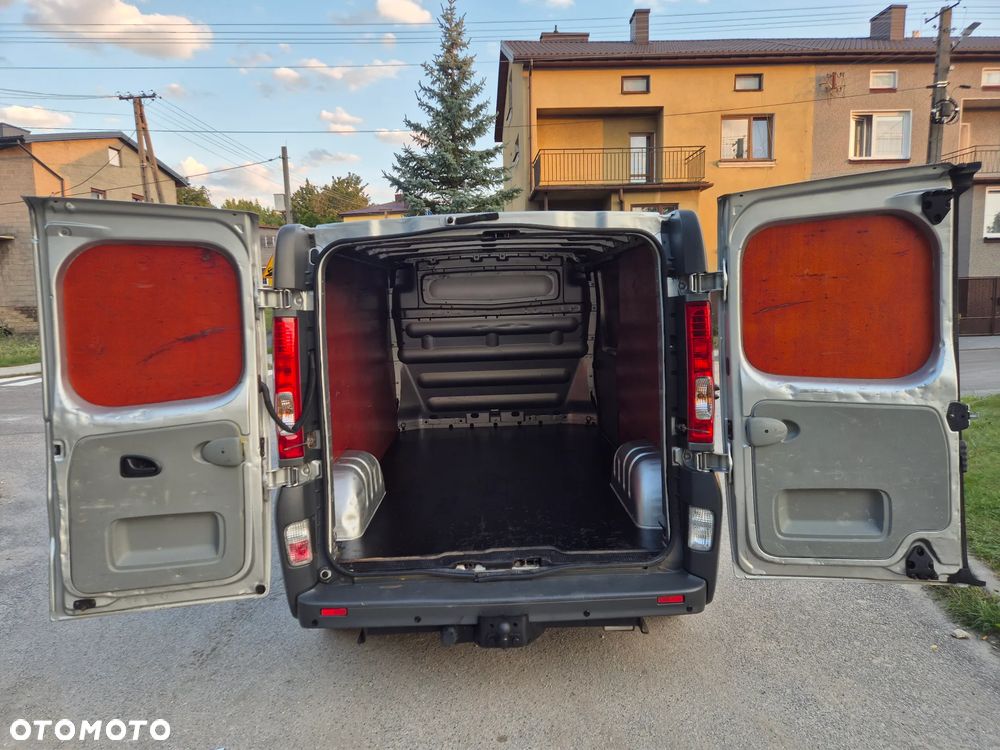 Opel Vivaro - 19