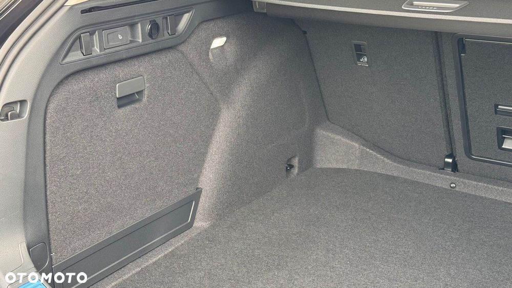 Skoda Superb 1.5 TSI L&K DSG - 8