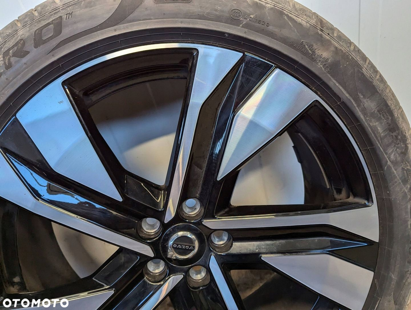 Volvo XC40 2017-2025 Koła felgi aluminiowe 20 cali 245/45/20 5x108 - 9