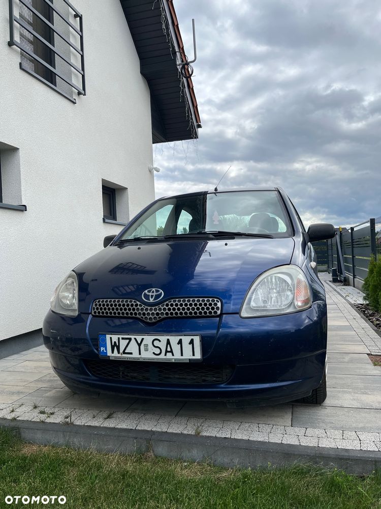 Toyota Yaris - 4