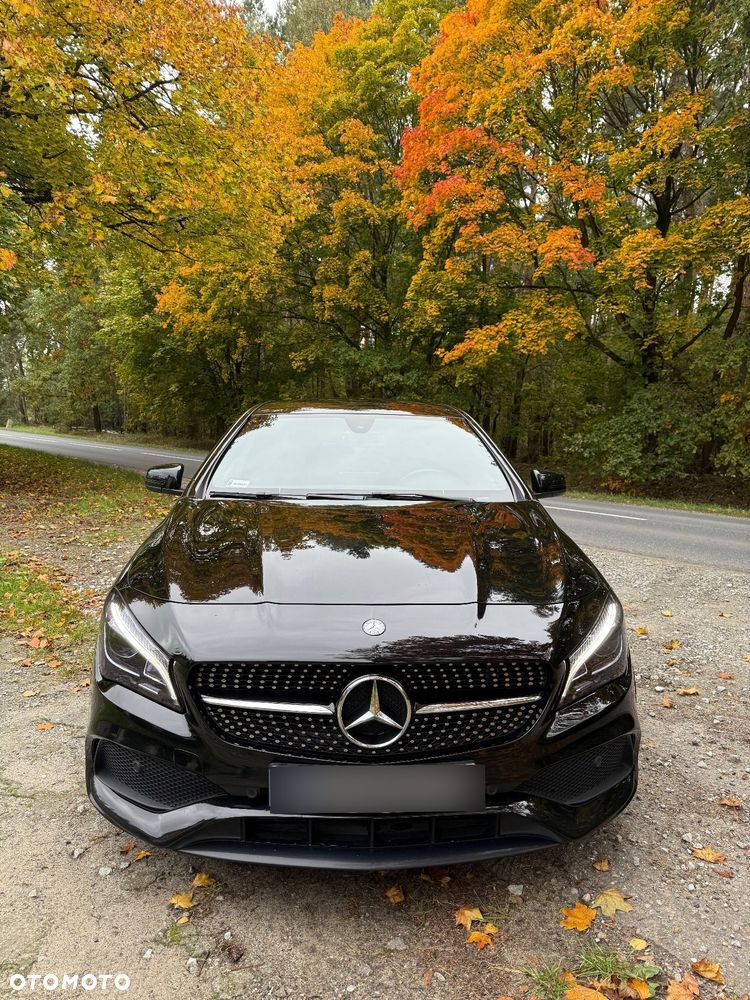 Mercedes-Benz CLA 220 4-Matic - 5