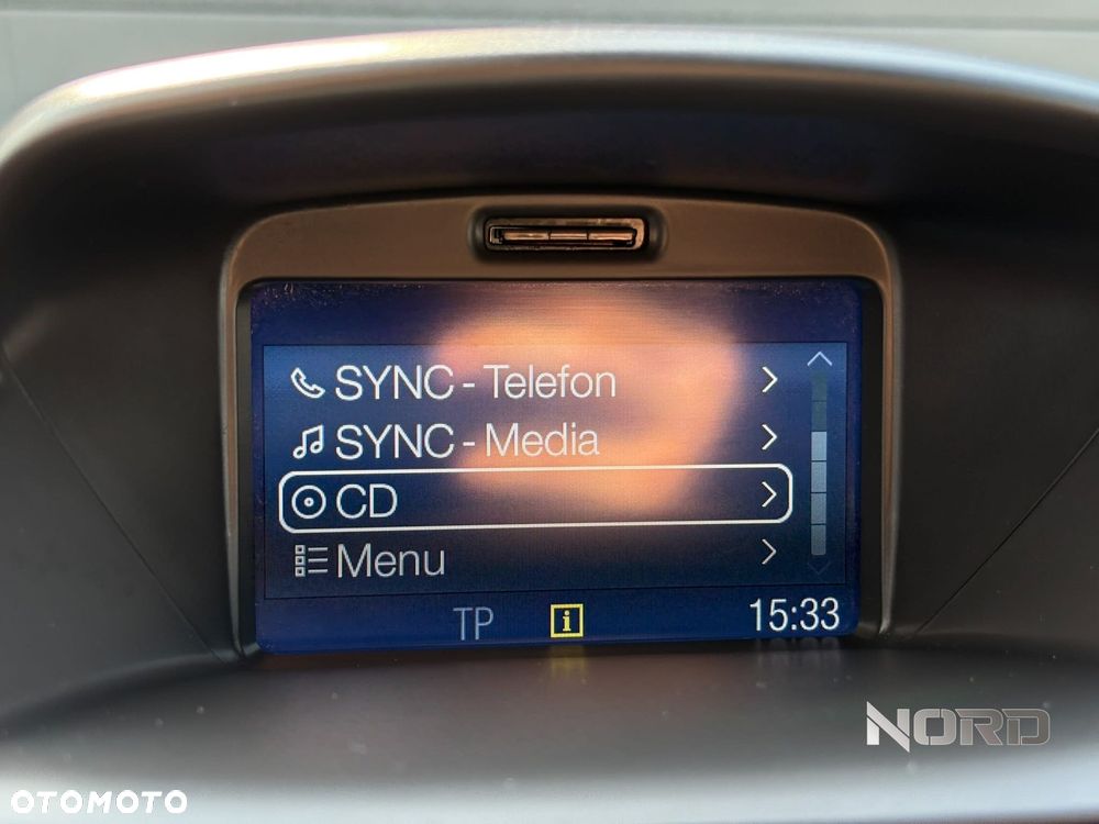 Ford Fiesta 1.0 EcoBoost Titanium - 25