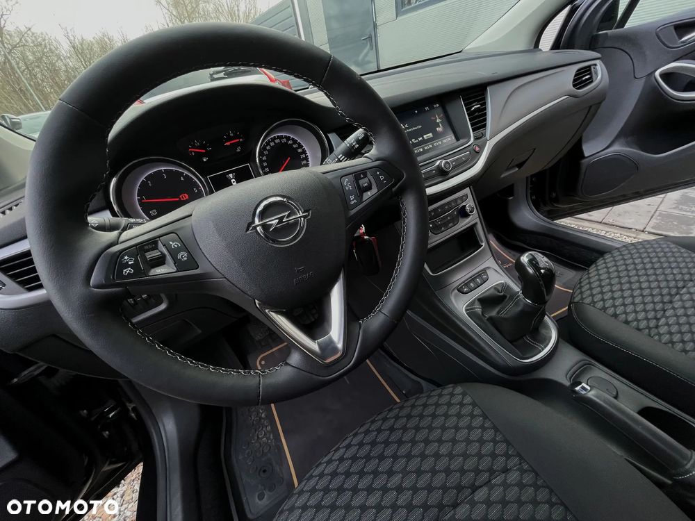 Opel Astra 1.6 D Start/Stop Dynamic - 30