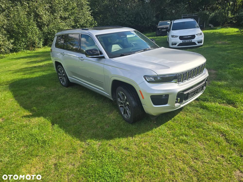 Jeep Grand Cherokee - 35
