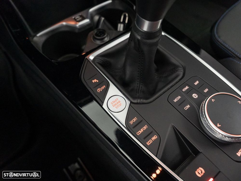 BMW 116 d Pack Desportivo M - 24