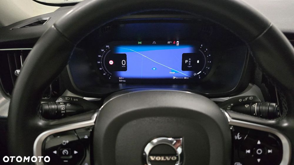Volvo XC 60 B4 D AWD Ultimate Dark - 23