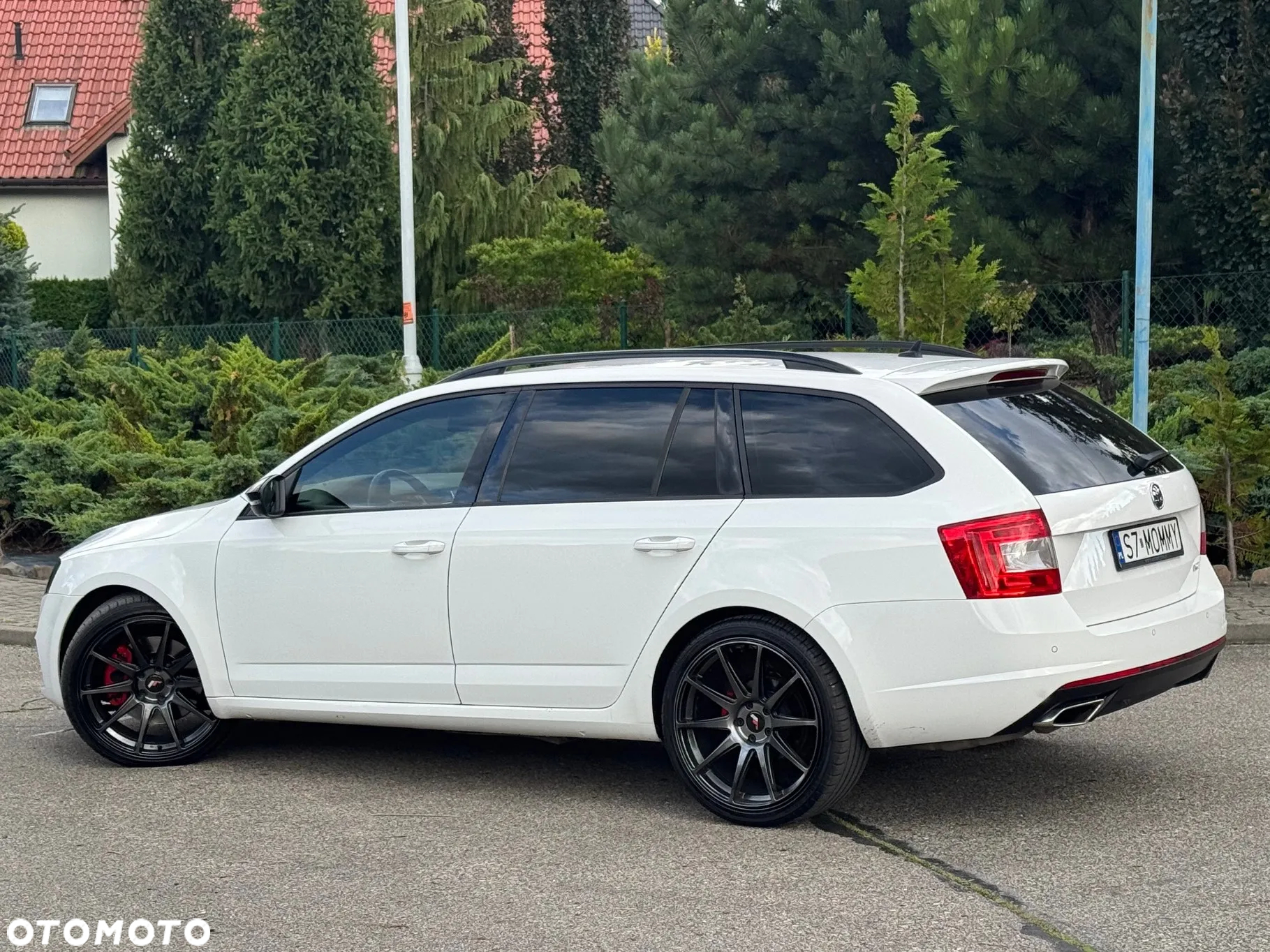 Skoda Octavia Combi 2.0 TDI DSG RS - 19