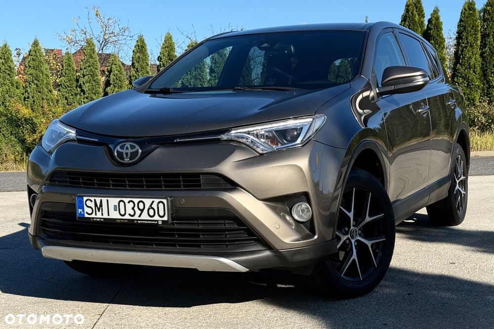 Toyota RAV4 - 6