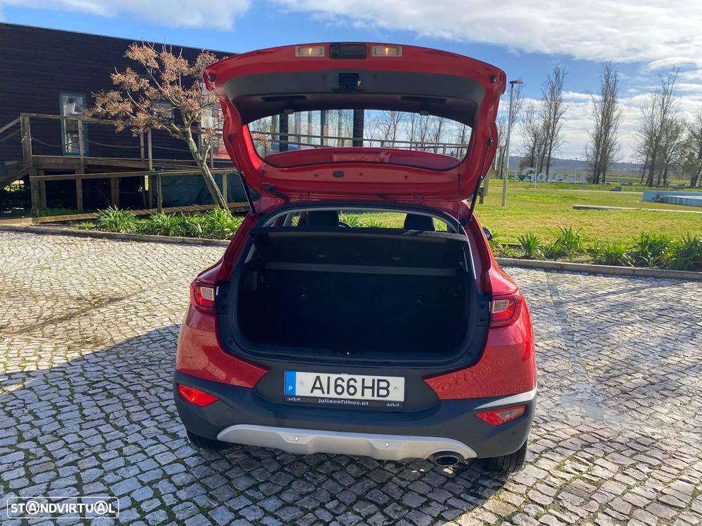 Kia Stonic 1.2 by FILA - 33