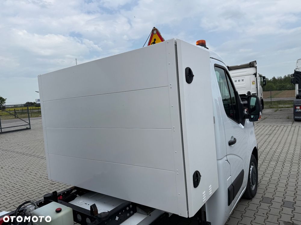 Renault MASTER 145 / WYWROTKA / NOWY MODEL / KLIMA / KUFER / Z FRANCJI / STAN BDB / / / - 17