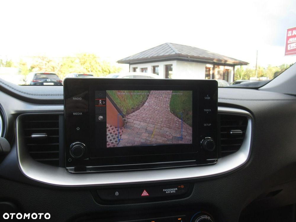Kia Ceed 1.5 T-GDI M - 20