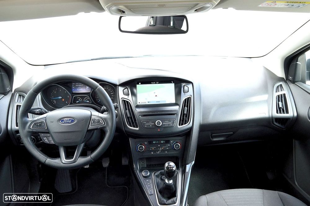 Ford Focus SW 1.5 TDCi Titanium - 18
