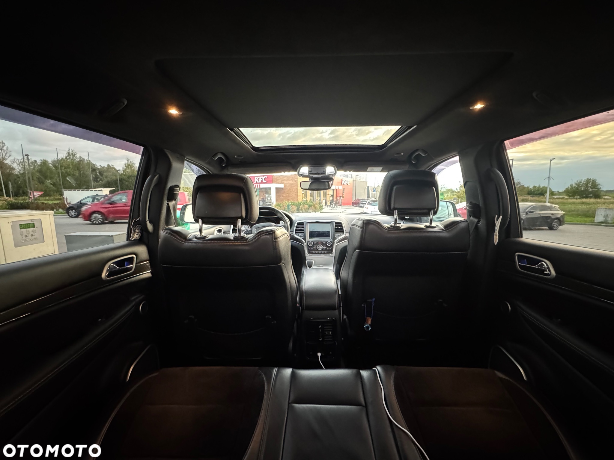 Jeep Grand Cherokee 6.4 V8 Hemi 4WD Automatik SRT - 11