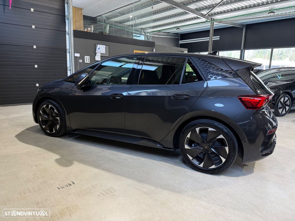Cupra Born - 8