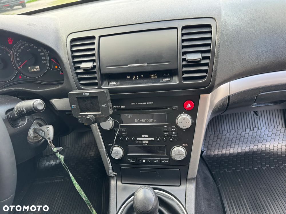 Subaru Legacy Kombi 2.0i Comfort - 23