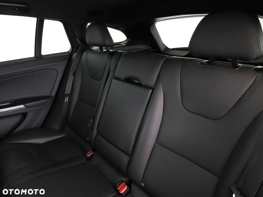 Volvo V60 Cross Country D3 Geartronic Pro - 18