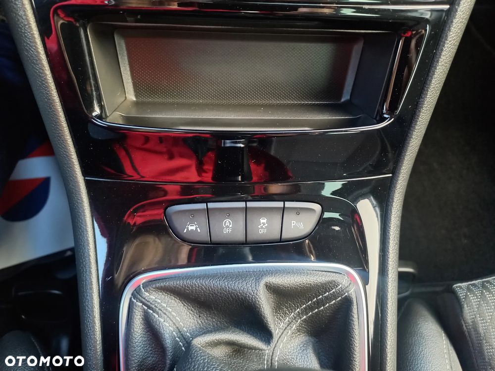 Opel Astra 1.6 CDTI Dynamic S&S - 29