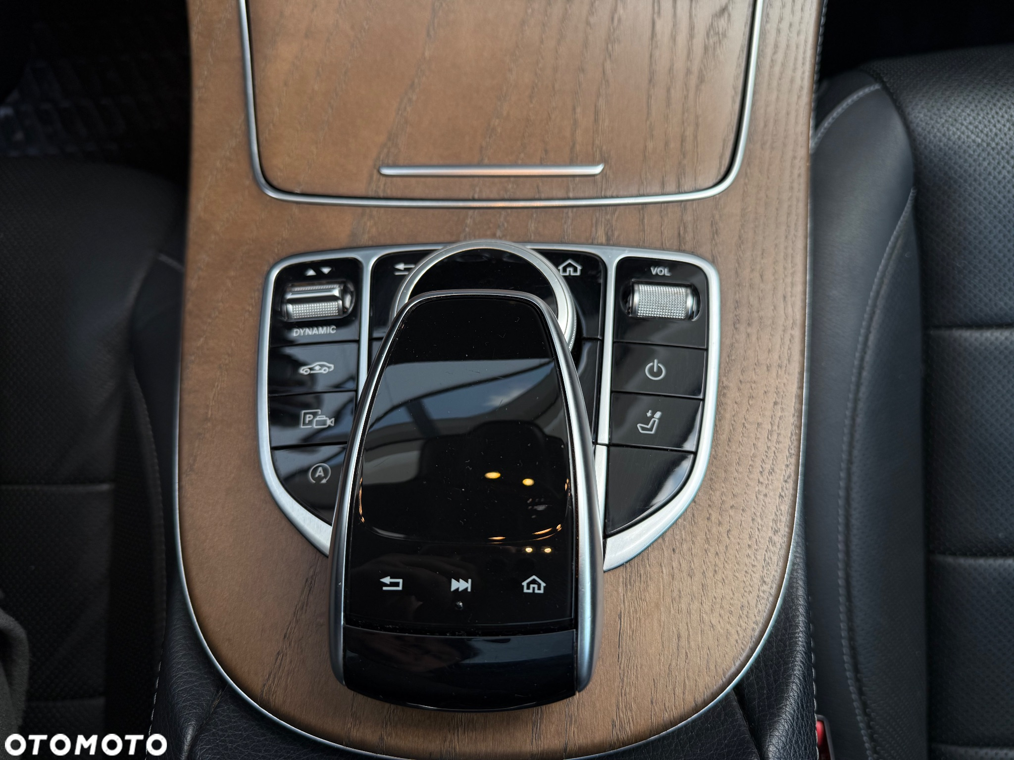 Mercedes-Benz Klasa E 220 d 4Matic T All-Terrain 9G-TRONIC Exclusive - 40