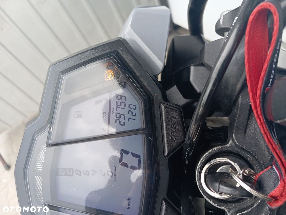 Yamaha MT - 7