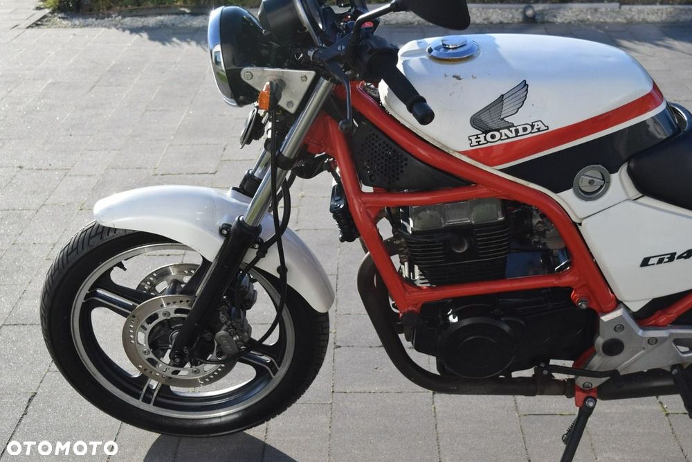 Honda CB - 4