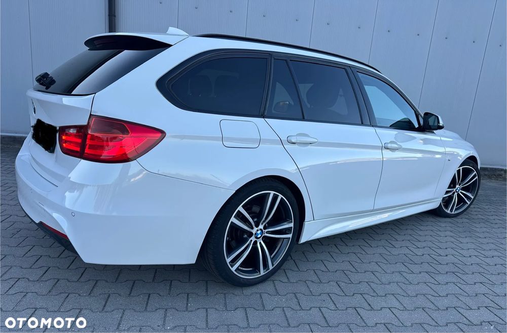 BMW Seria 3 320d Sport Line - 11