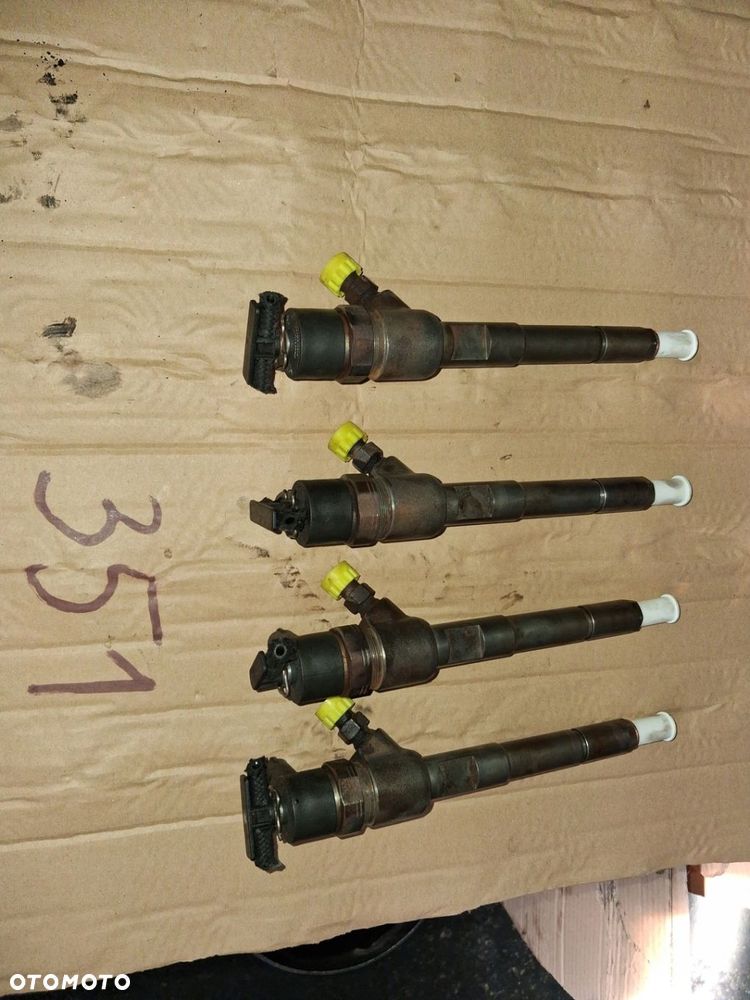 Wtrysk wtryskiwacz Opel Astra H Corsa C 1.3 CDTI 0445110351 - 1